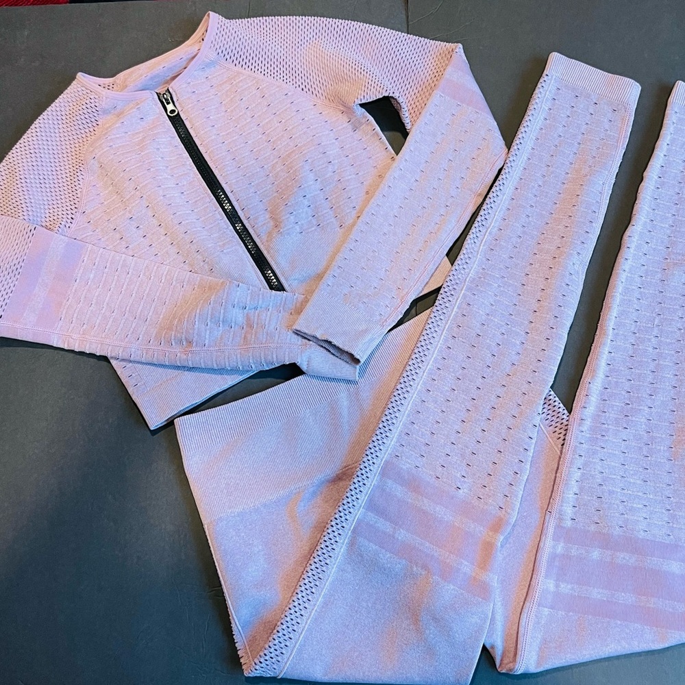 Fashion Nova Sport 2 Piece Sports Suit Size M